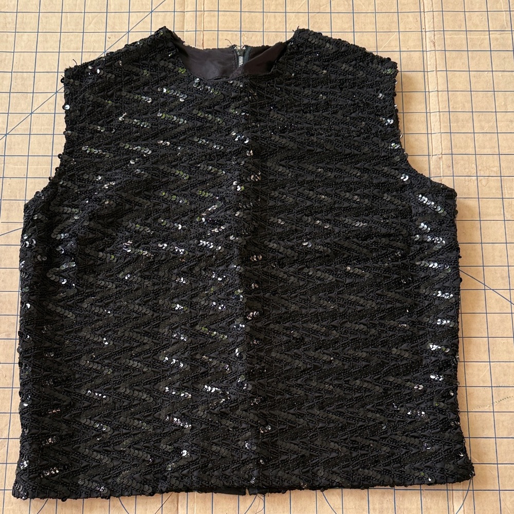 Vintage 60’s elegant Black Sequin Sleeveless Top shell zip pack glam